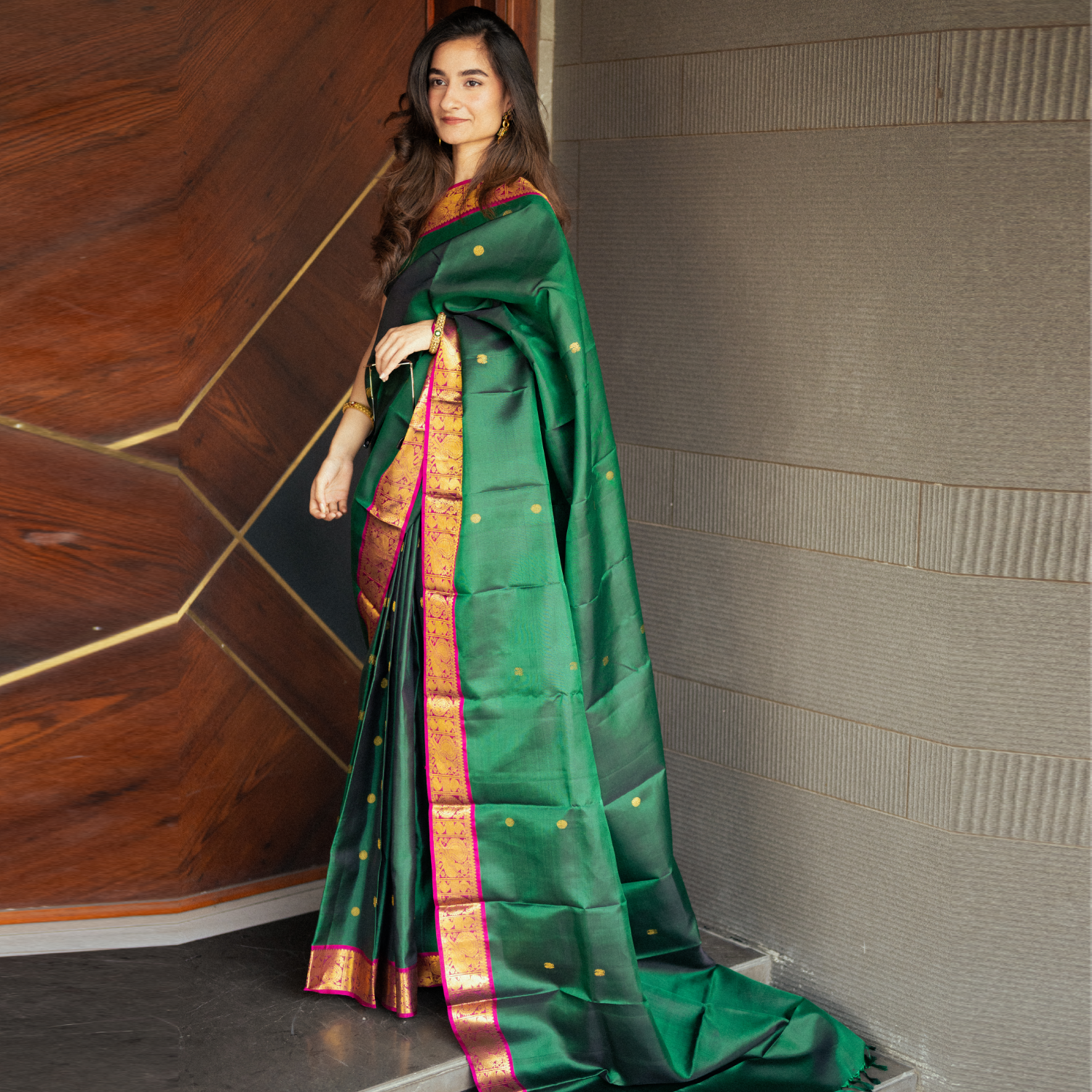 5. Handwoven Kanjivaram Silk with Four Sided Contrast Purple with Gold Zari Border with Heavy Pallu