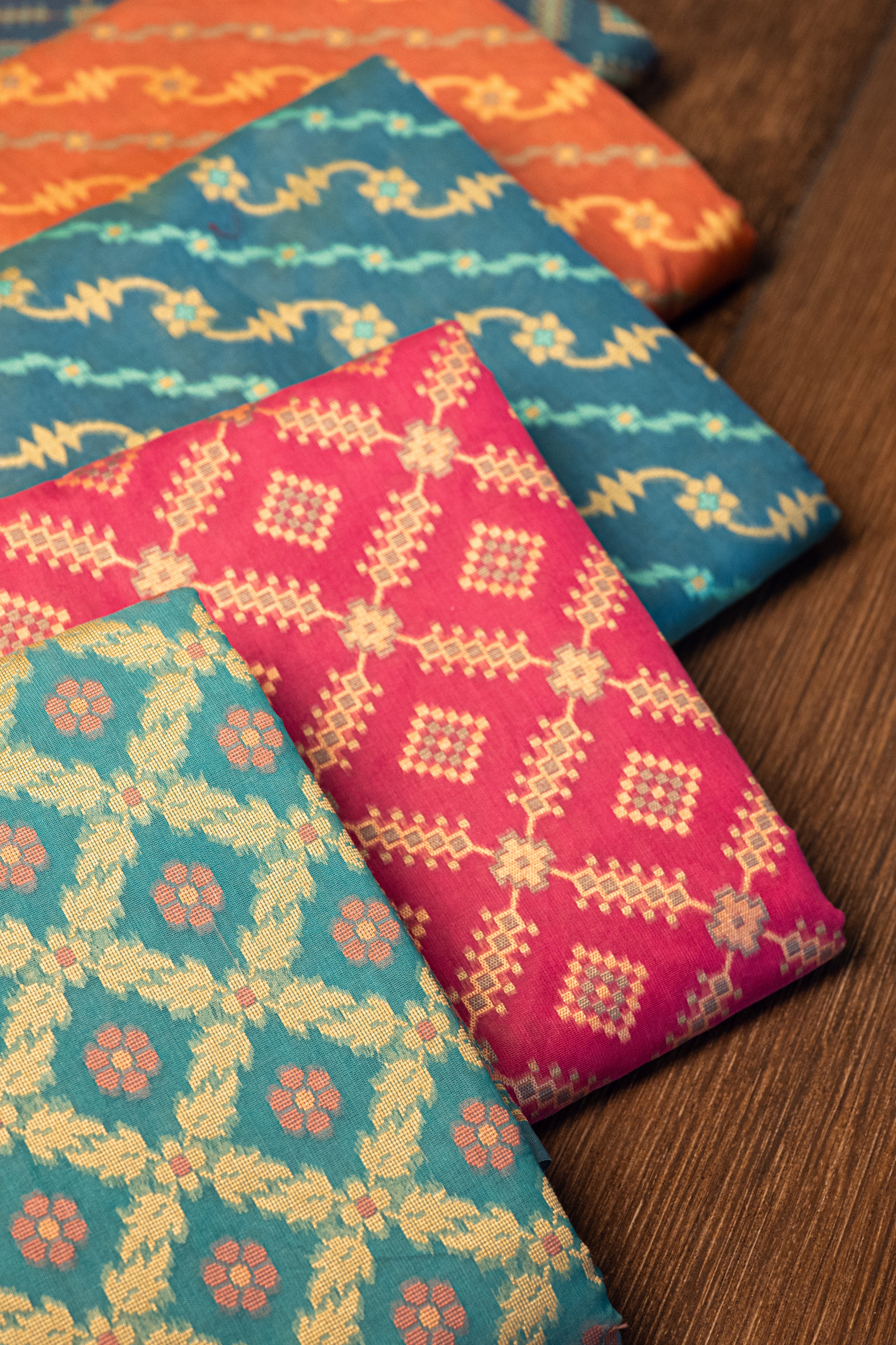 Handwoven Kora Cotton Silk Suit with Refined Woven Detailing