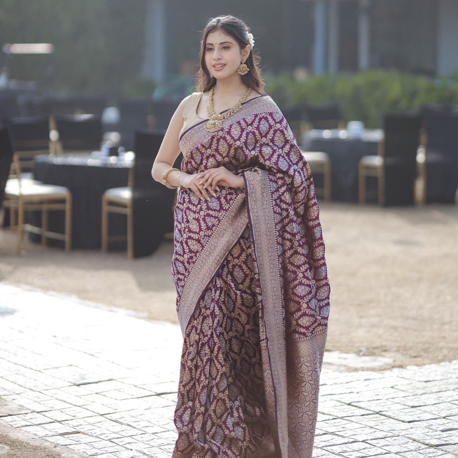 Kadwa silk saree with classic jaal pattern and traditional look