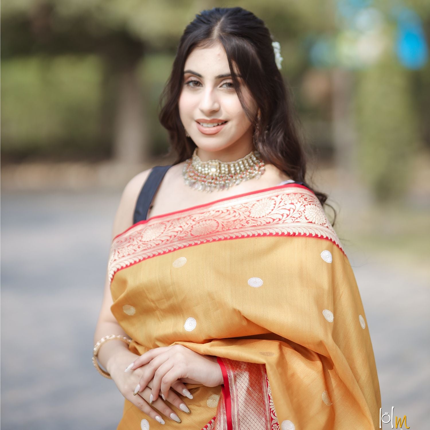 Pure tussar georgette saree with soft and flowy fabric for ethnic wear